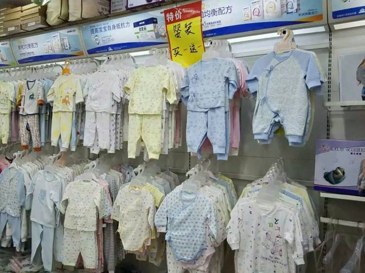 童裝貨架